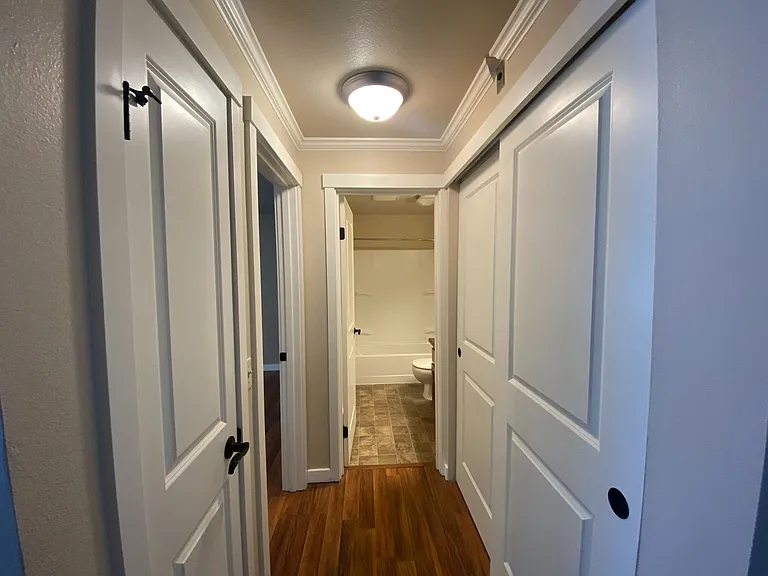 North Green Lake Apartments — Photo 12