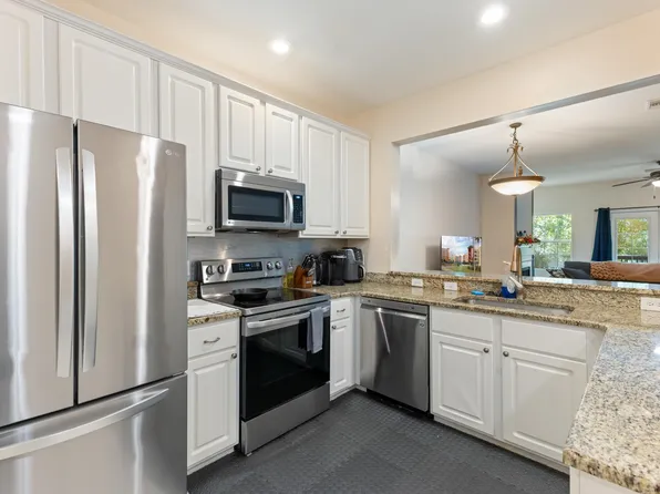 1325 Stone Rd APT 202, Tallahassee, FL 32303