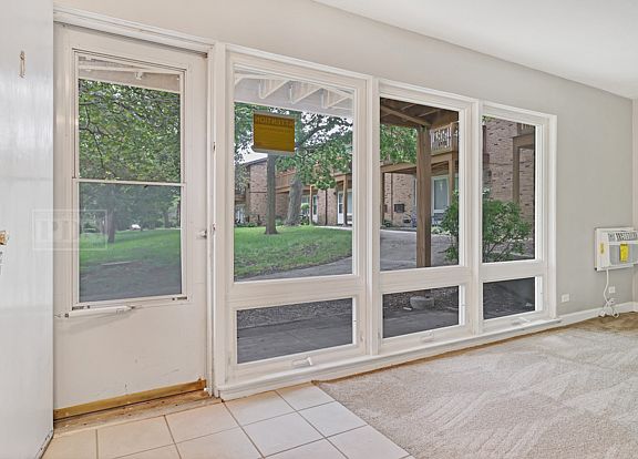 2nd image of 4439 Arbor Cir APT 1