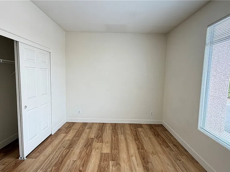 7423 Hawk Shadow Ave — Photo 10