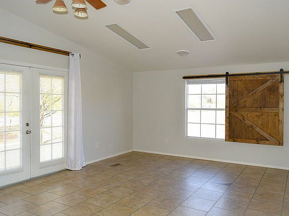 4th Bedroom/ Multipurpose