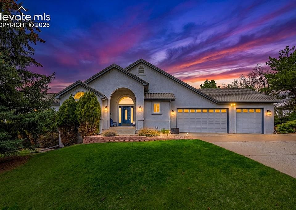 1st image of 30 Palm Springs Dr