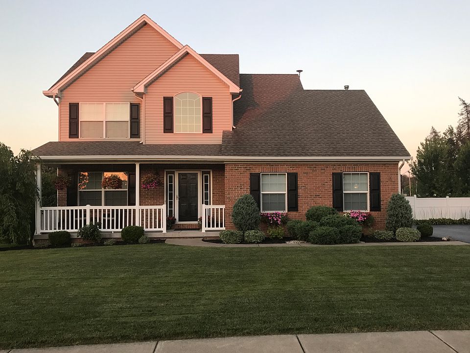 1st image of 5583 Country Club Ln