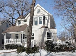 969 Elm St, Winnetka, IL 60093