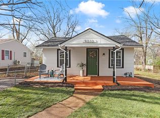 9032 Walnut St, Kansas City, MO 64114