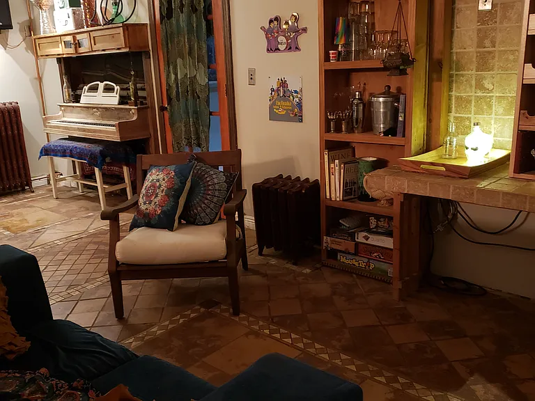 6105 Henry St — Photo 13