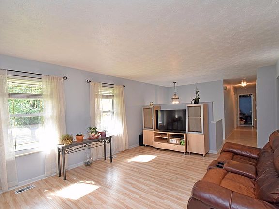 4th image of 5390 Brasher Ave