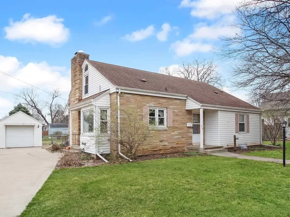 818 W Truitt Ave, Chillicothe, IL 61523