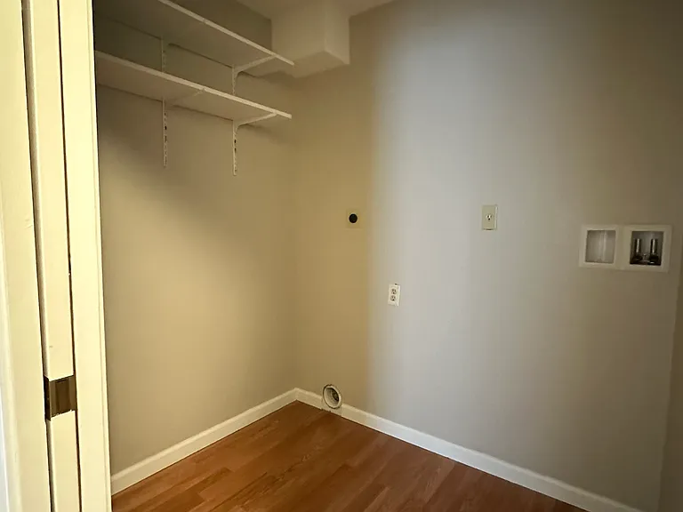 14 West St #14 — Photo 7
