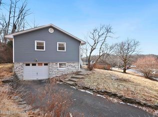 2 Reed Pl, Saugerties, NY 12477