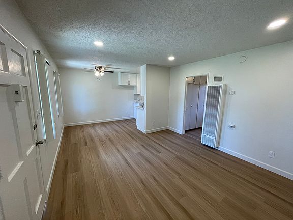 5th image of 1196 W Valencia Dr APT E