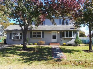 11 Truman Dr, Brick, NJ 08724