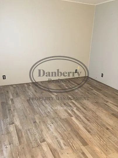 725 N Cory St #E — Photo 10