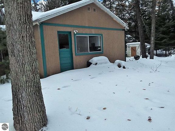 3rd image of 4866 Lucinda Dr