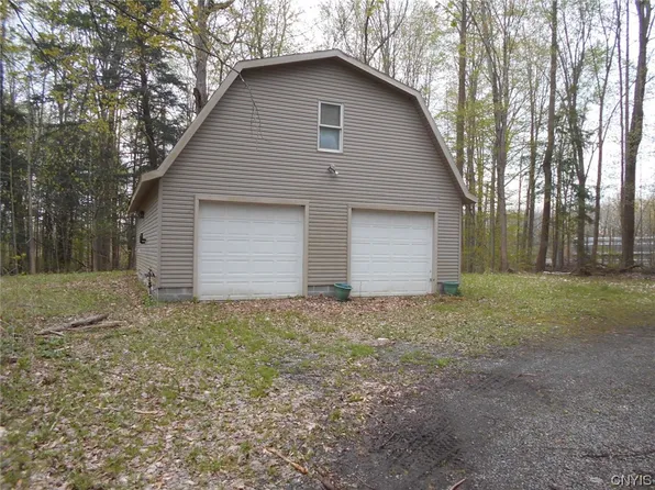 (undisclosed Address), Chittenango, NY 13037