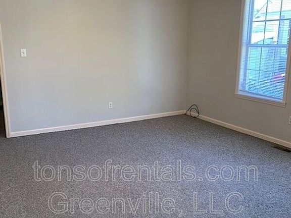 3rd image of 208 Church St