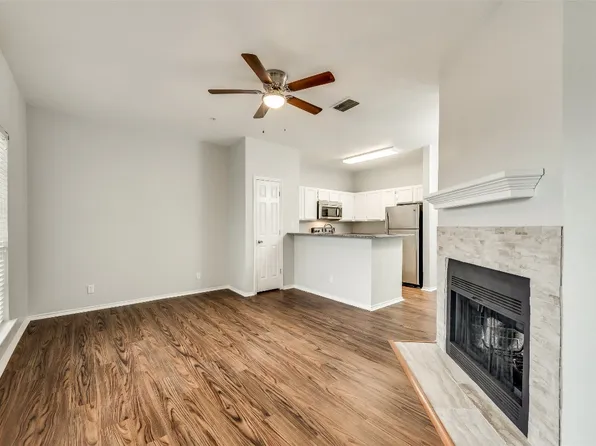 4800 W Lovers Ln APT 114, Dallas, TX 75209