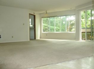5106 24th Ave NE #7, Seattle, WA 98105