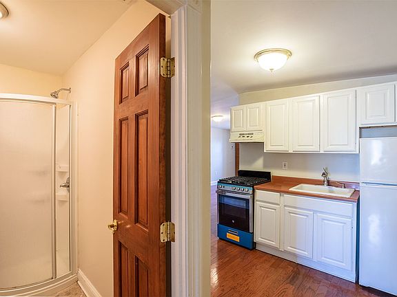 4th image of 1124 E Passyunk Ave Unit 6