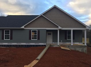 1908 Parker Ln, Vinton, VA 24179