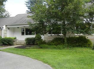 8657 Wiese Rd, Brecksville, OH 44141