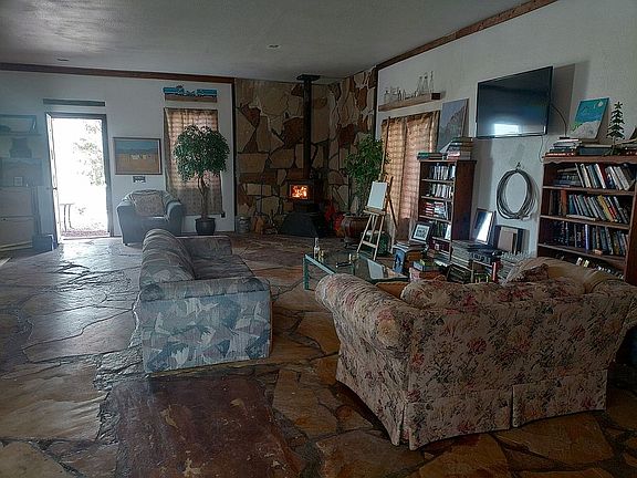 3rd image of 10399 W Rawhide Ranch Rd