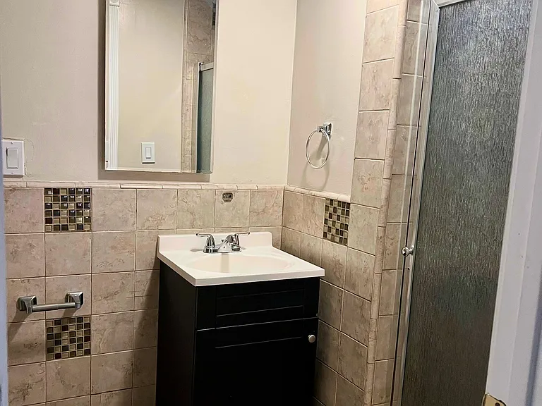 8328 Golden Ave — Photo 5