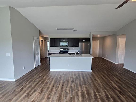 3rd image of 16154 GALIANO COURT