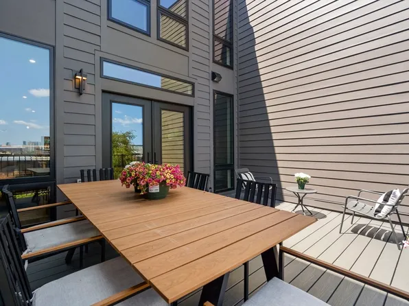 100 Lincoln St #206, Brighton, MA 02135