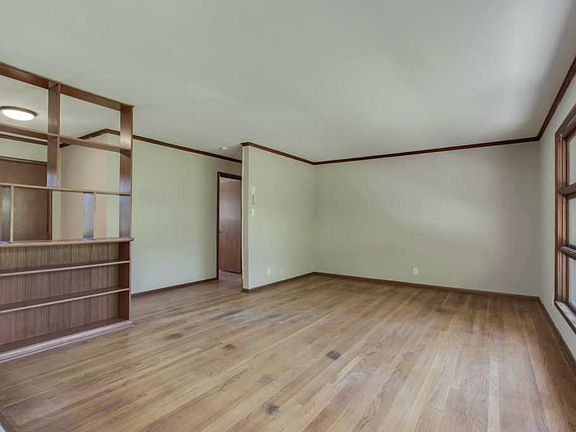 5th image of 5301 Lavesta Dr