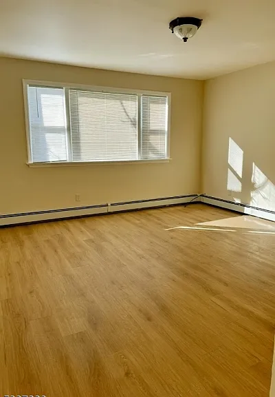 33 Hayward Pl #2 — Photo 8