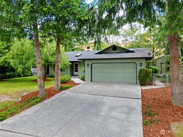 1112 S 21st Court, Mount Vernon, WA 98274