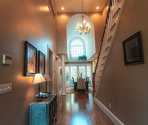 Entry/Foyer
