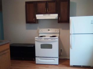 55 Spring St #B, Enfield, CT 06082