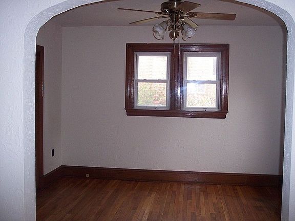 Dining Rm w/hardwoods