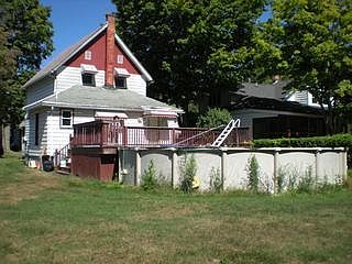 2nd image of 51 Burgess St