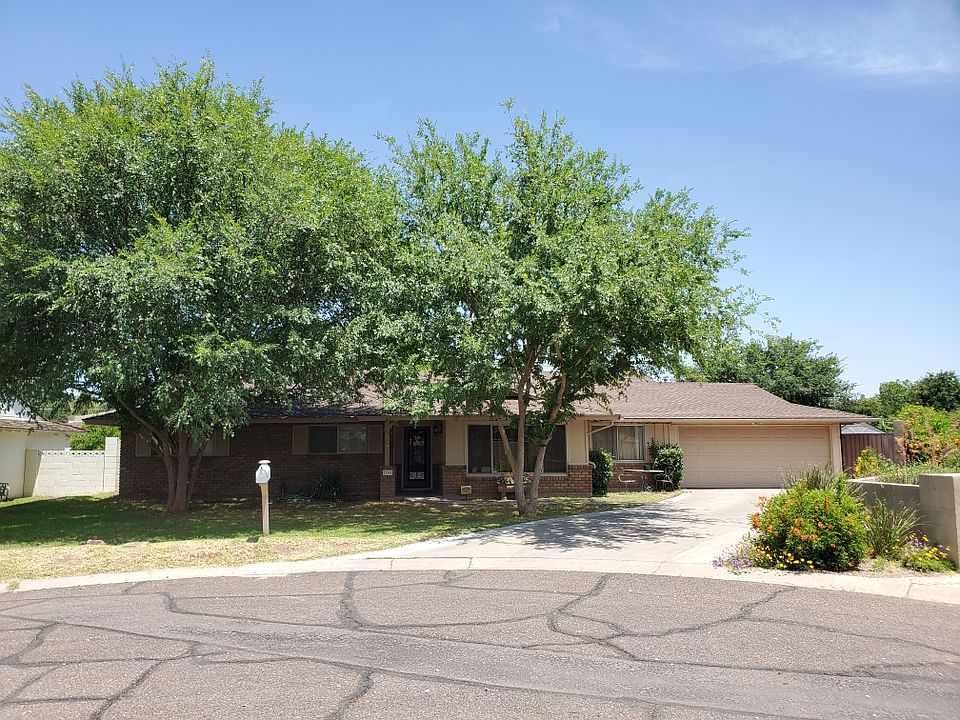 1st image of 336 E Gardenia Dr