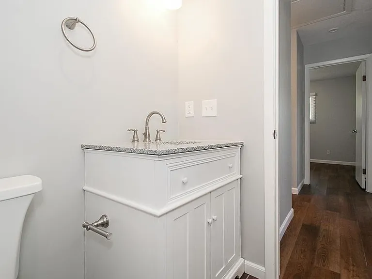 1701 Glenwood Dr — Photo 15