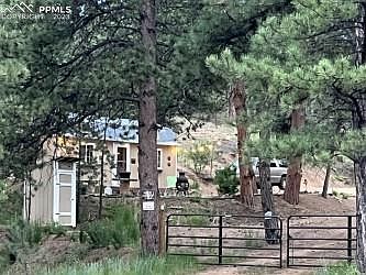 2nd image of 191 Forest Glen Trl