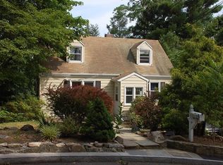 15 Gilbert Pl, White Plains, NY 10604