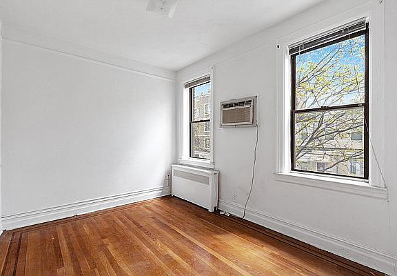 3rd image of 30-88 23rd St #2F
