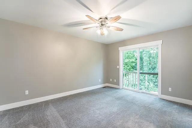 5883 Scenic Bluff Dr — Photo 10