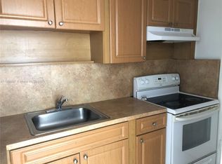 9760 SW 184th St APT 16D, Cutler Bay, FL 33157