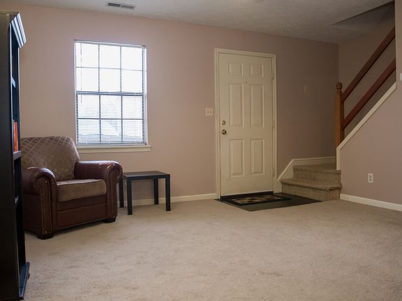 4th image of 2 Countryplace Ln
