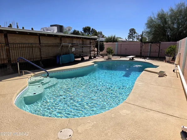 4420 S Dogwood Ave, Tucson, AZ 85730