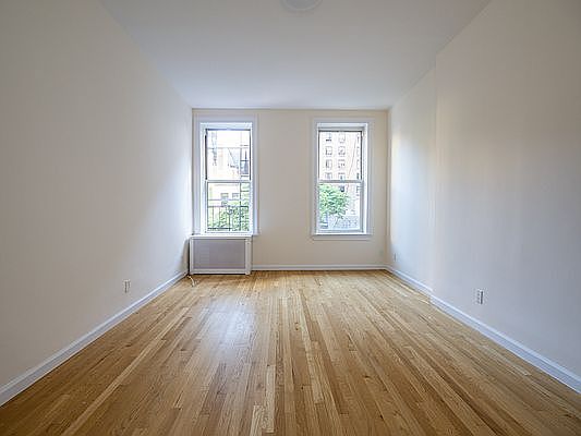1st image of 156 W 72nd St #5R