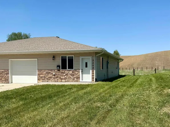 3509 E 14th St, Sioux City, IA 51105