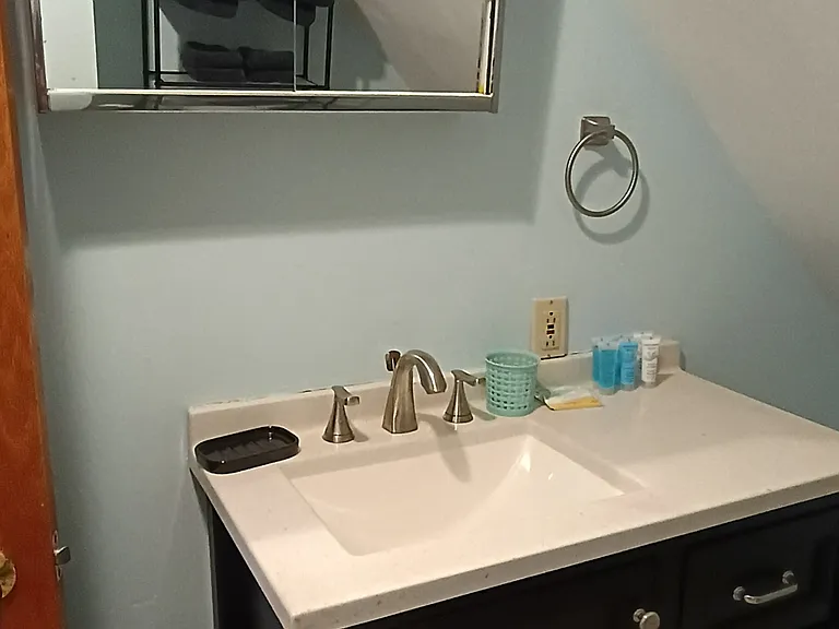 10 Chesterfield Rd #B — Photo 8