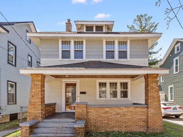 1124 Sibley St NW, Grand Rapids, MI 49504