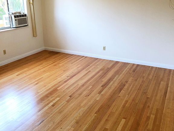 5th image of 279 Temple Ave APT 17